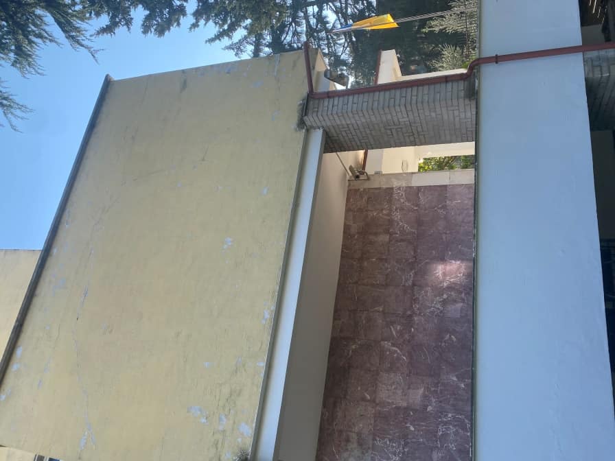 AKSI I RRUGËS "SKËNDËRBEJ" DHE GODINAT NË TË DY ANËT E KËSAJ RRUGE (BLLOKU I AMBASADAVE) RRUGA SKËNDËRBEJ - Foto 2