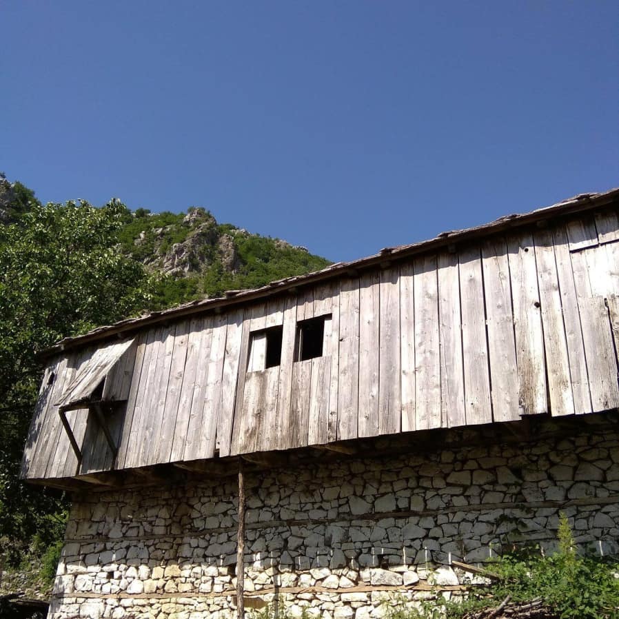 BANESA AHMET CUNIT - Foto 3