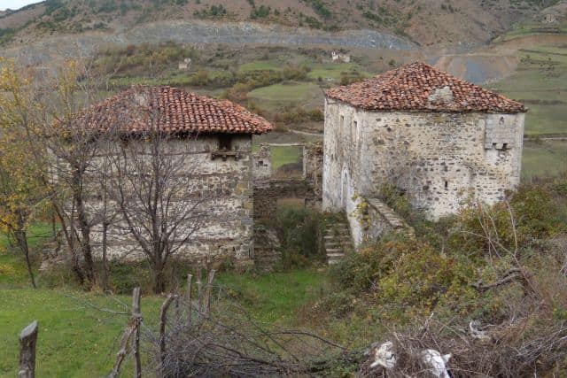 BANESA E ASLLAN HUTES - Foto 3