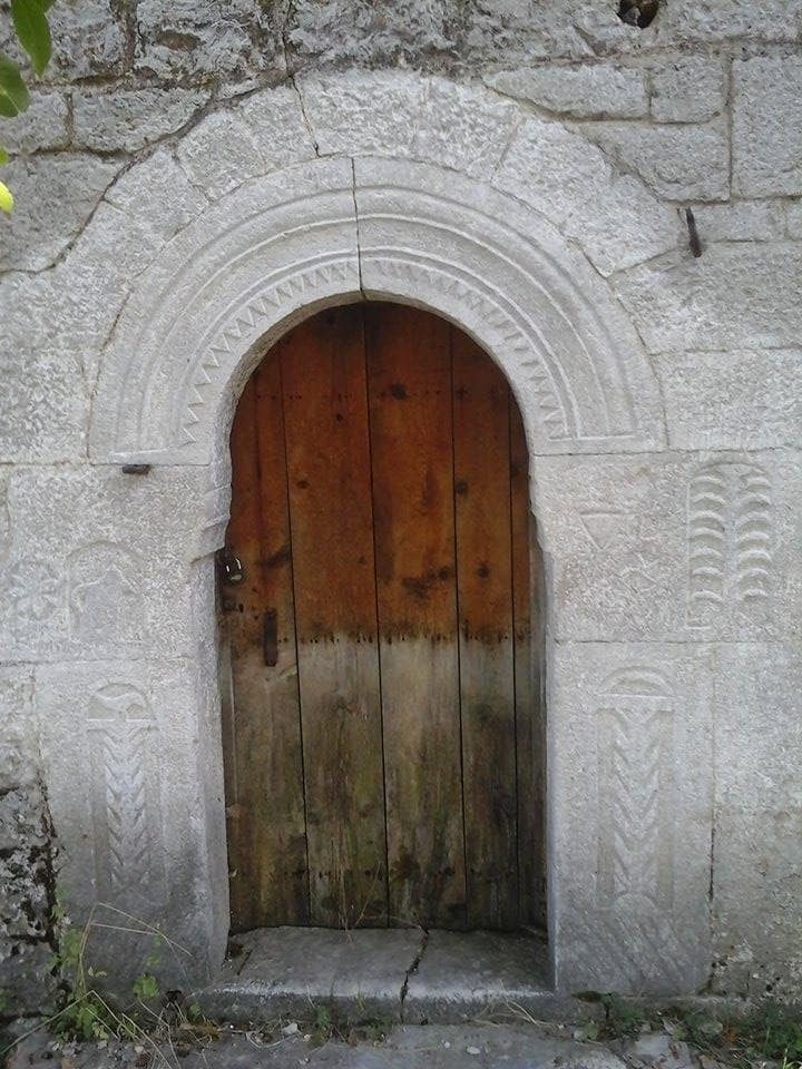 BANESA E RUSTEM KRYEKURTIT - Foto 2
