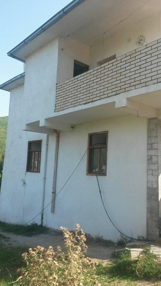 BANESA E SHEFQET KARAIBRAHIMIT - Foto 1