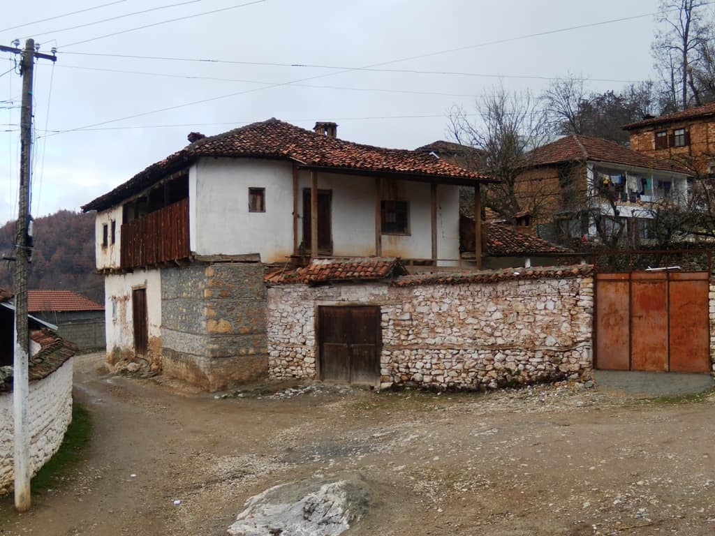 BANESA E TASHKO MARKOS - Foto 3