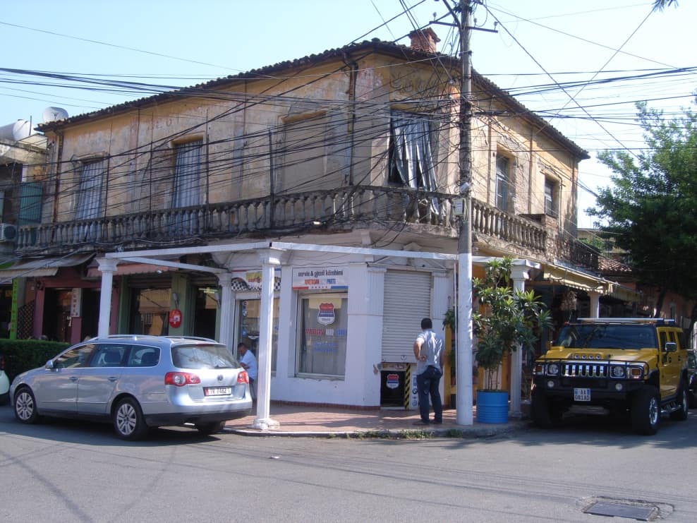 Banesë tip vilë (2 kate) - Foto 2