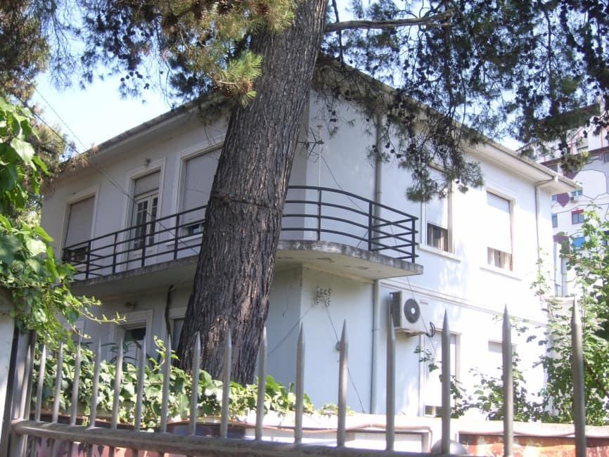 Banesë tip vilë (2 kate) - Foto 2