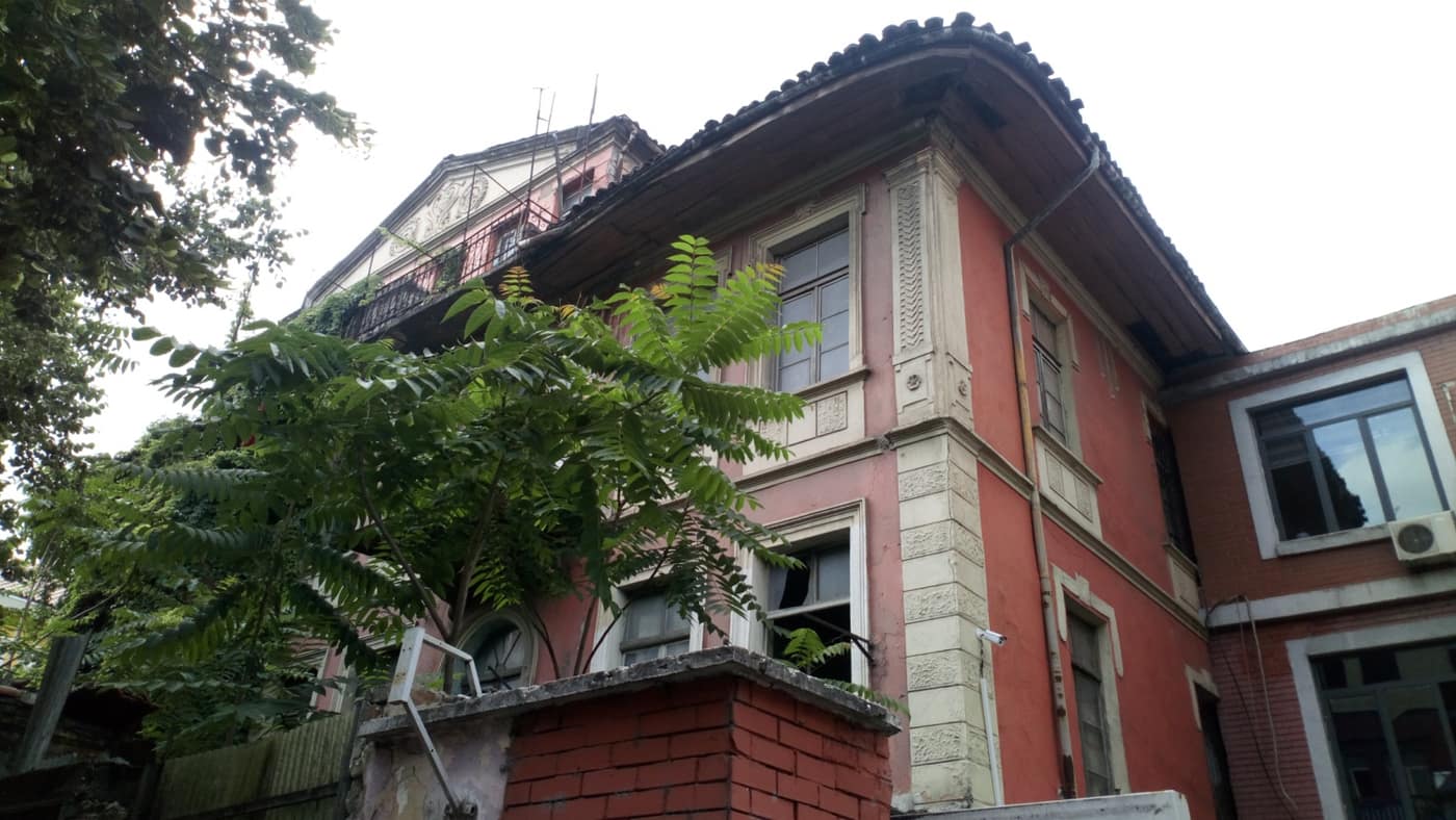 Banesë tip vilë (3 kate) - Foto 1