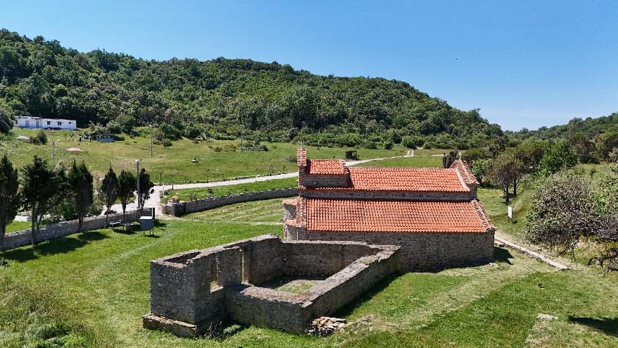 KISHA E SHËN NDOIT - Foto 1