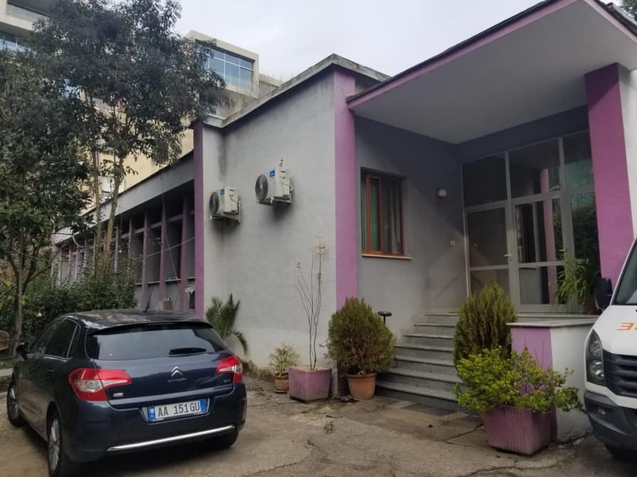 KLINIKA MJEKESORE QEVERITARE