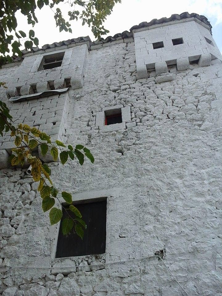 KULLA E SULË LEKURSIT - Foto 1