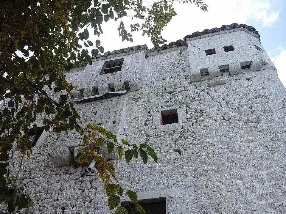KULLA E SULË LEKURSIT - Foto 3