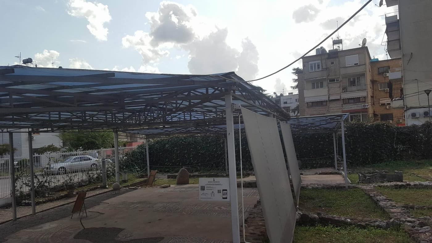 Mozaiku i Tiranës - Foto 1