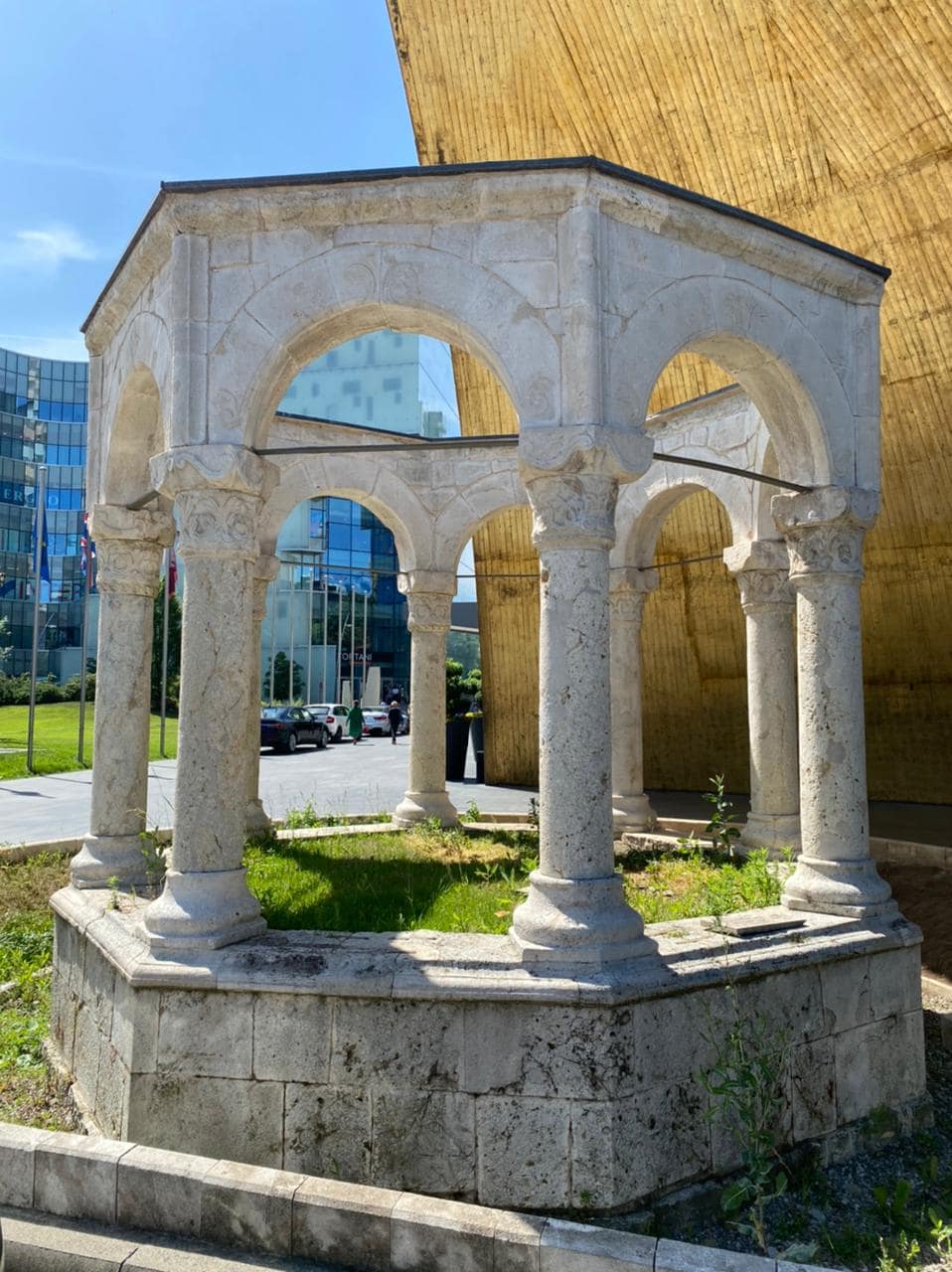 Tyrbia e Kapllan Pashës - Foto 1