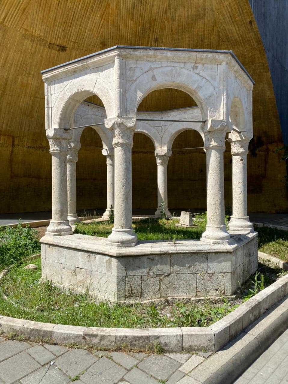 Tyrbia e Kapllan Pashës - Foto 2
