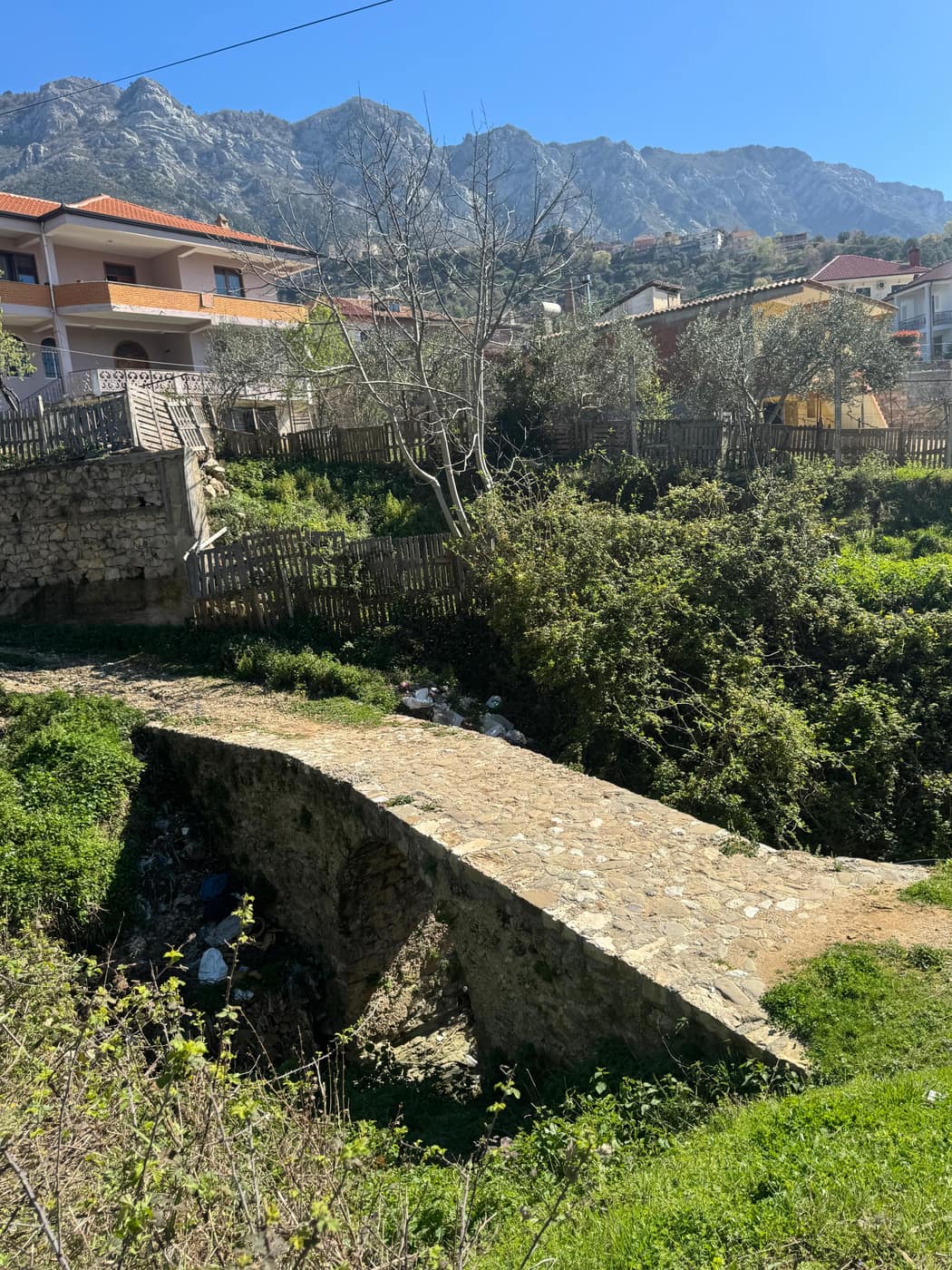 URA NË LAGJEN EMIRAJ - Foto 1