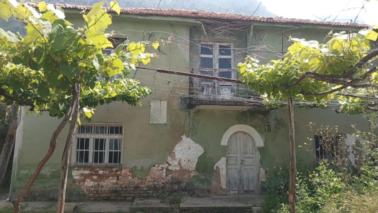 Banesa e gocajve - lagja seseraj - Foto 2