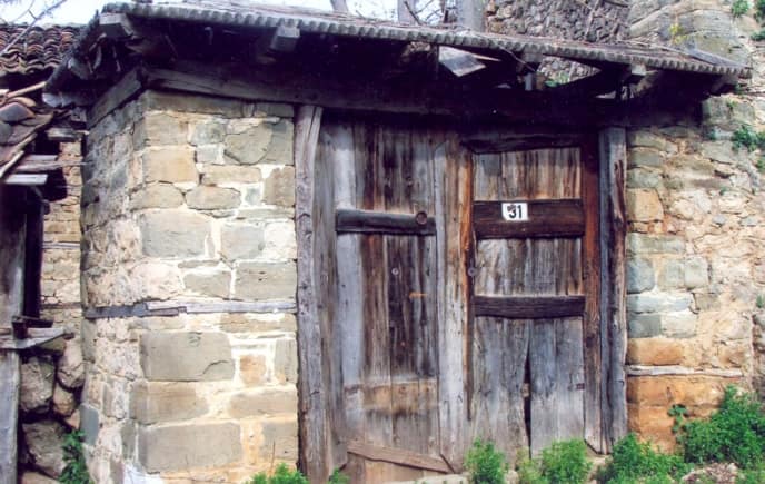 BANESA E SULEJMAN METËS (BAJRAM UKËS) - PRONË SHTETERORE - Foto 3
