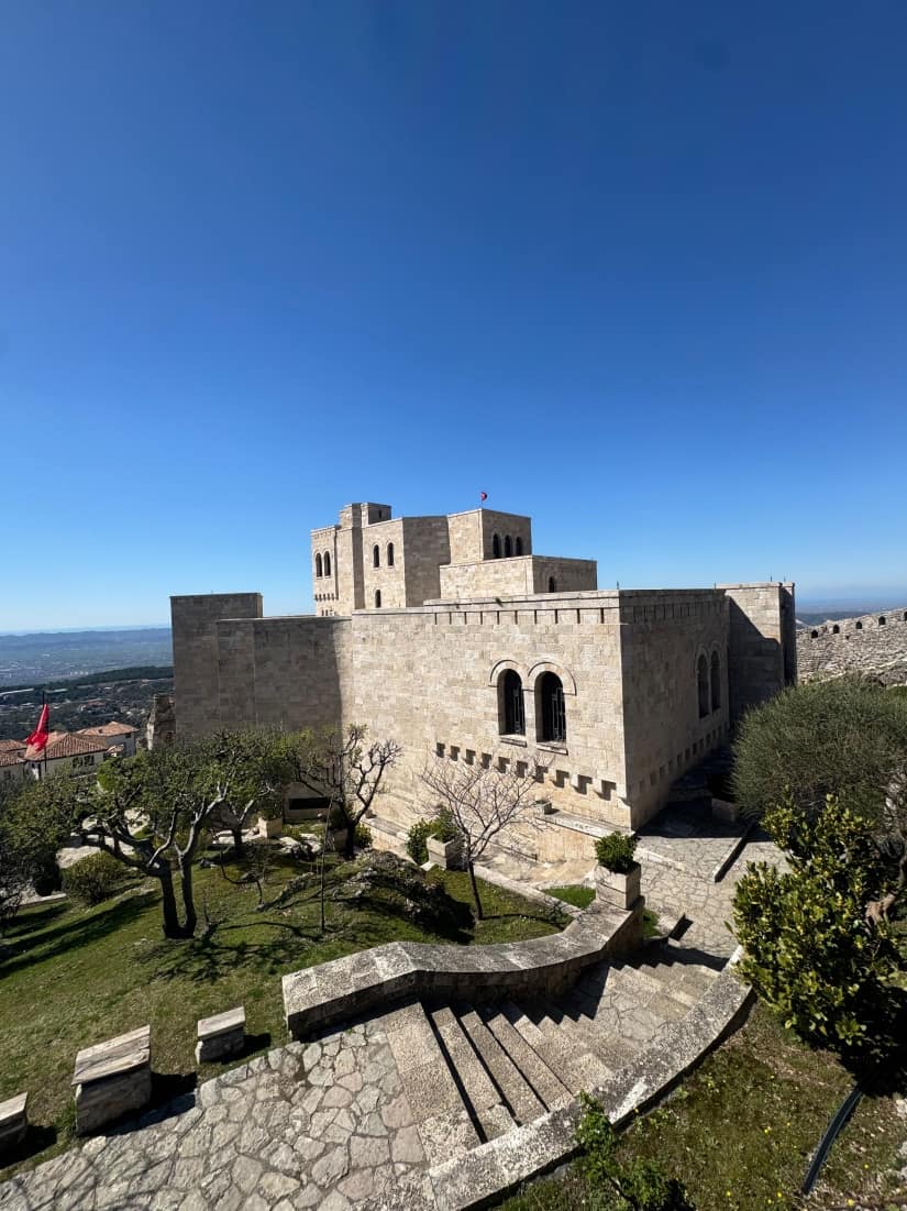 KALAJA E KRUJËS - Foto 2