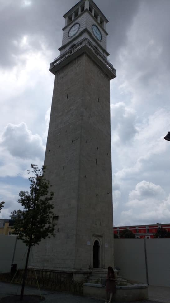Kulla e Sahatit - Foto 2